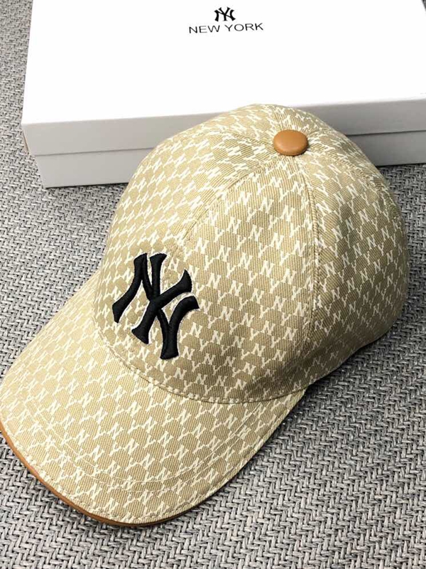 ブランド帽子正面デザイン